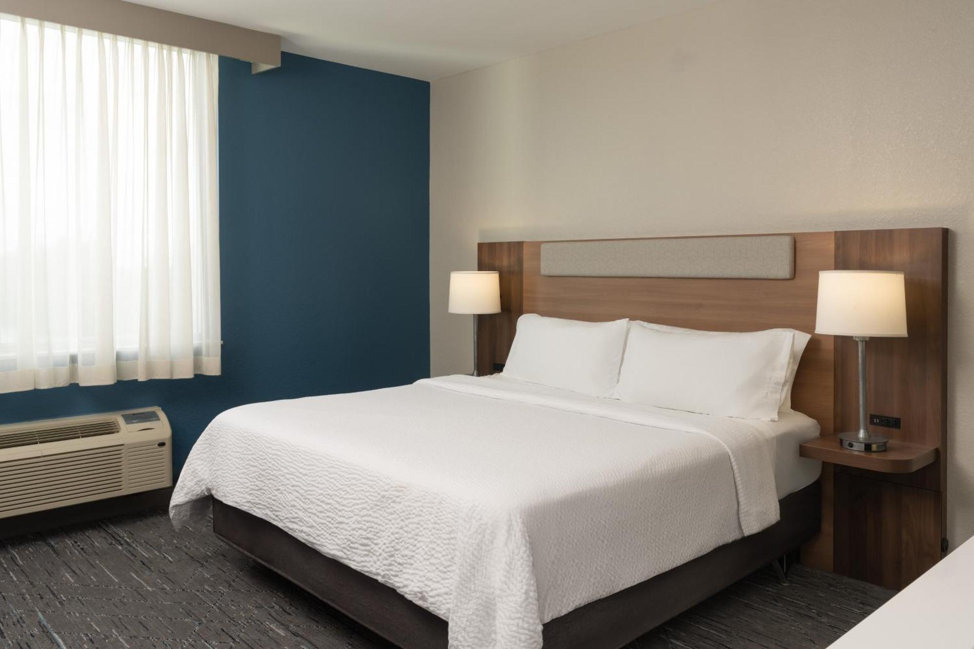 Holiday Inn Express Miami Airport-Blue Lagoon Area, An Ihg Hotel Екстер'єр фото